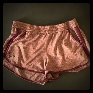 Under Armour knit active shorts, sz Med